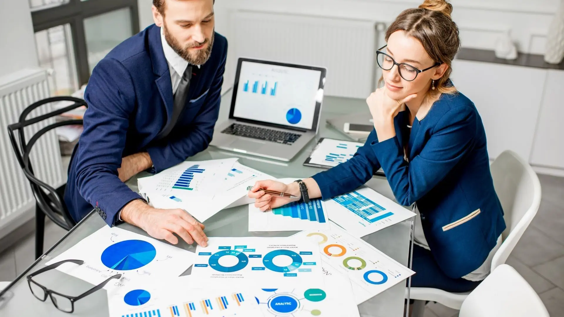 business solutions gathering data image